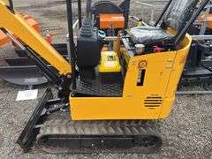 LandHero Hydraulic Mini Excavator - 13.5HP/65in Max Dig Depth