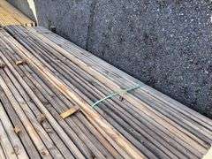 (208) 2 x 4 - 10ft - Construction/Framing Lumber