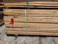 (208) 2 x 4 - 10ft - Construction/Framing Lumber
