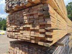 (208) 2 x 4 - 10ft - Construction/Framing Lumber
