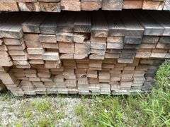 (208) 2 x 4 - 16ft Construction/Framing Lumber