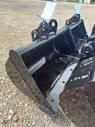 Youert 23.5 IN Mini Excavator Bucket - Fits 1 -2 Ton