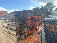(208) 2 x 4 - 10ft Construction/Framing Lumber