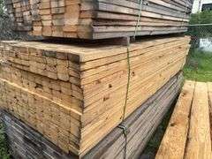 (208) 2 x 4 - 10ft Construction/Framing Lumber