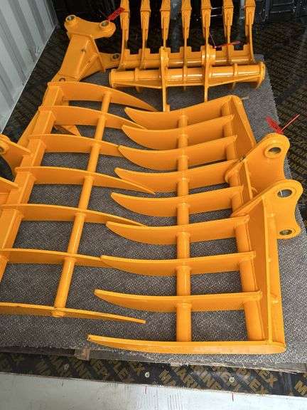 CAT 305 excavator rake - 32in image