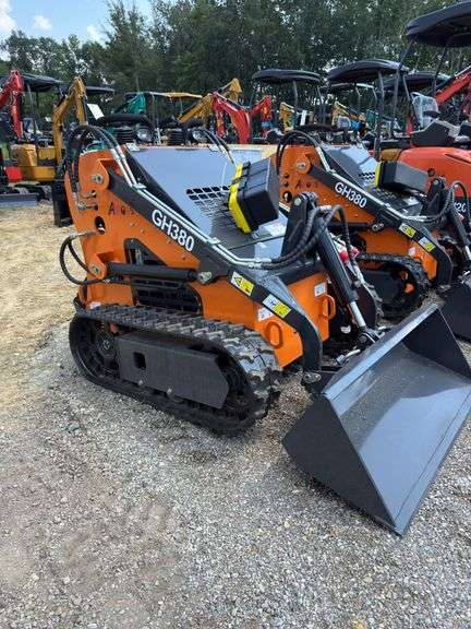 Aboss Mini Skid Steer 380 image