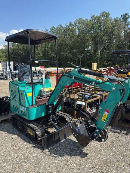 H15R CFG Mini Excavtor w/ Pilot Controls image