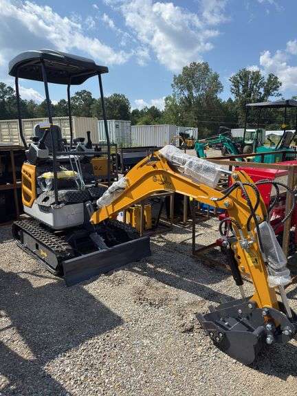XZ20R CFG Mini Excavtor w/ Side Swing Boom image