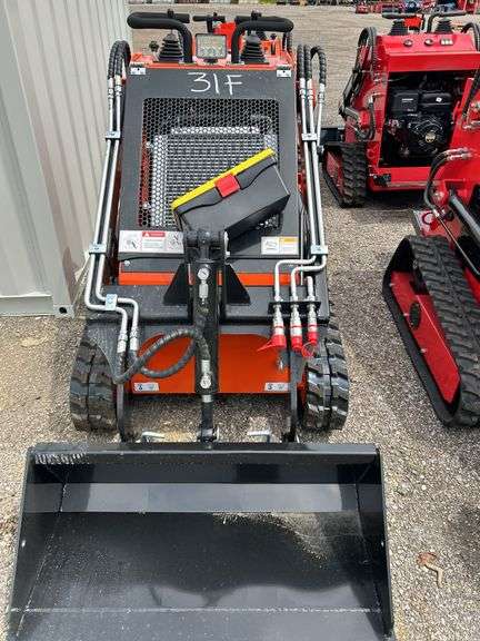 Future FT36C Skid Steer Loader image