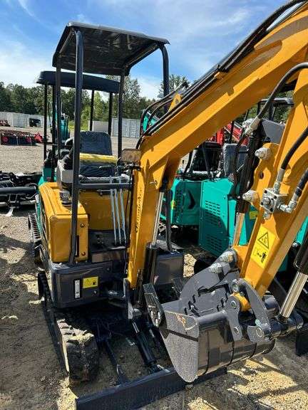 2025 CFG MX20R Mini Excavator - RATO 23HP image
