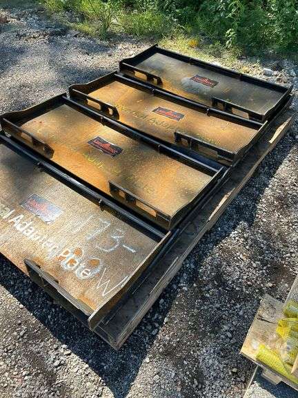 Skid Steer Universal Adapter Plate UAP-16-45W - 45" Width image