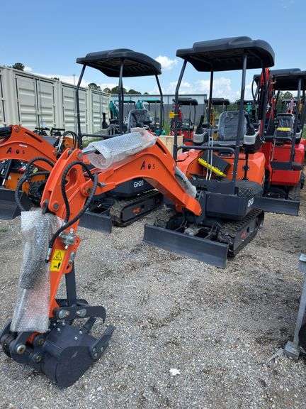 ABOSS Mini Excavator 15KW image