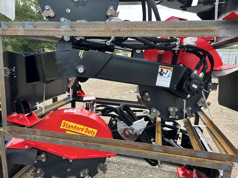Raytree RMSG29 Stump Grinder - 24" Wheel, 50° Swing Arc, 24 Cutting Teeth image