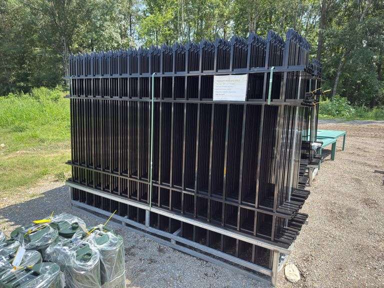WROUGHT IRON SITE FENCE - 10FT X 7FT - 22 Panels - 23 Posts image