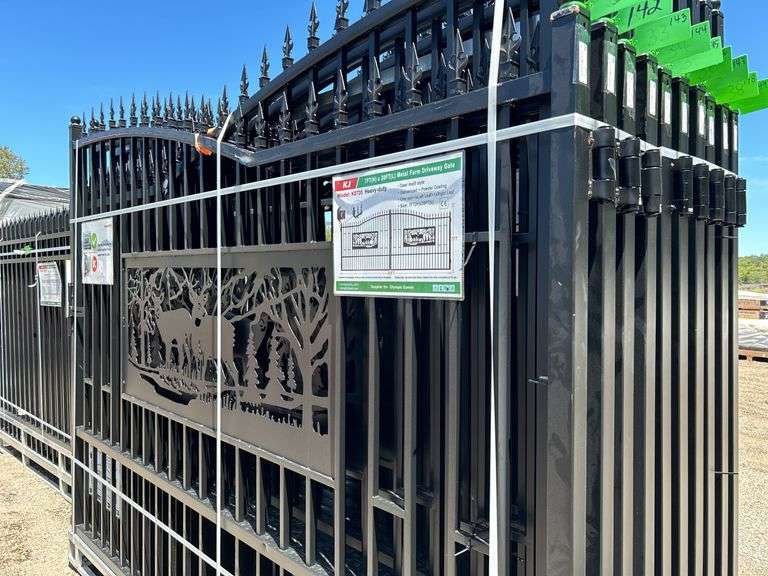 7FT(H)x 20FT(L)
Metal Farm Driveway Gate image