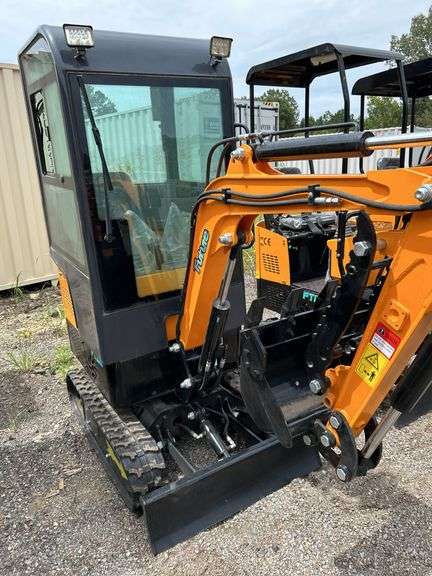 Future FT13C Mini Excavator image