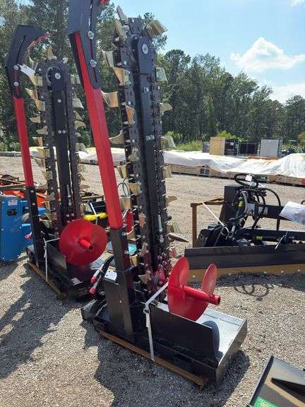 Raytree Skidsteer Trencher - 4ft Bar - 8in Chain - RMT48 image