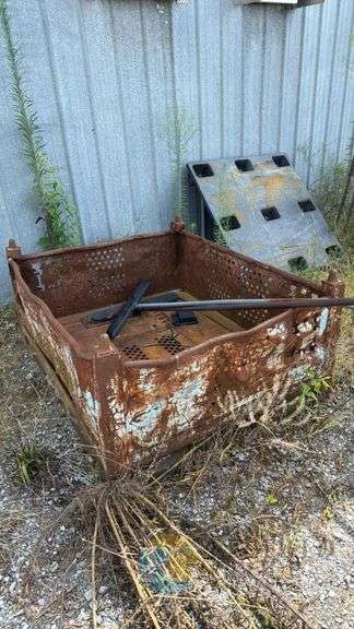 Steel Pallet Box image