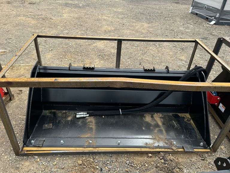 Raytree RPRB72 Power Rake Bucket - 72" Width, Carbide Teeth, 12-35 GPM image