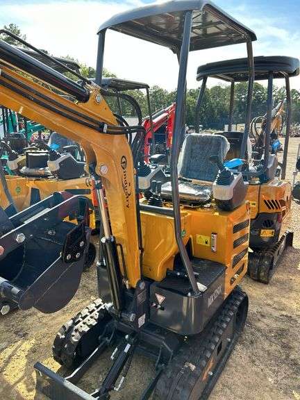 2025 CFG MX12RX Mini Excavator - RATO 13.5HP image