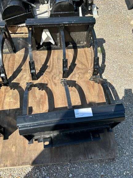 Mini Skidsteer Ripper image