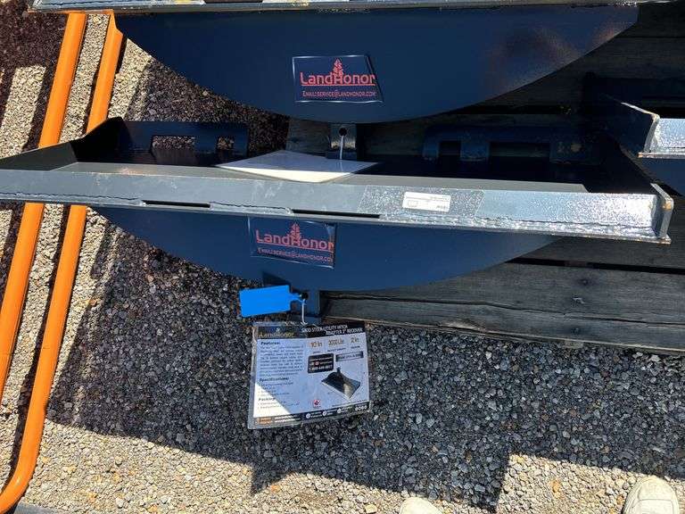 Skid Steer Utility Hitch Adapter UHA-16-3000G - 2" Receiver 3000 lbs image
