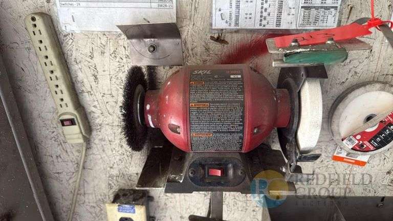 SKIL 3380 Bench Grinder, 6" Wheel, 2.1A Motor, 3450 RPM Speed image