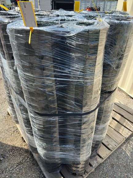 300ft - (3) 100ft Rolls of Mesh Fence image
