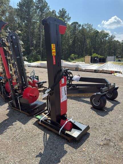 Raytree Skidsteer Log Splitter - 18 Ton image