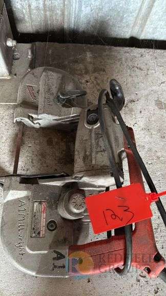 Milwaukee 6230 Portable Band Saw, Model 6230, 120V, Serial 67894050162x image