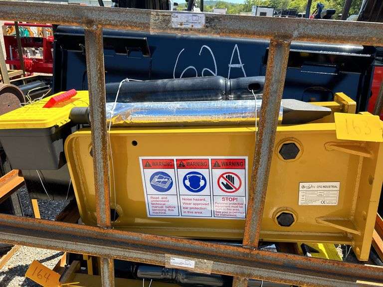 2025 CFG SSHH680 Skid Steer Breaker - Top Type Hydraulic Hammer image