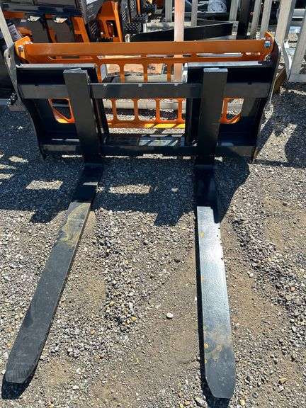 Skid Steer Pallet Fork PF-11-3500G - 4000 lbs Rating 48" Forks image