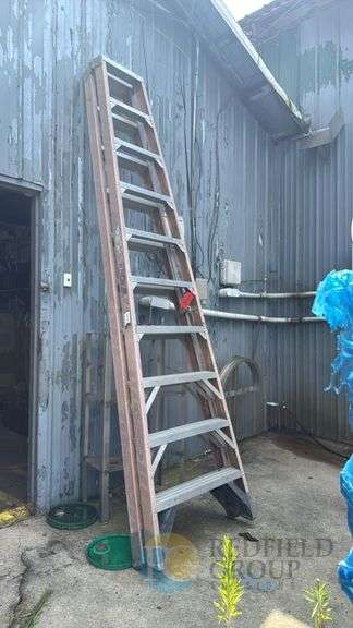 Louisville Step Ladder, 12ft image