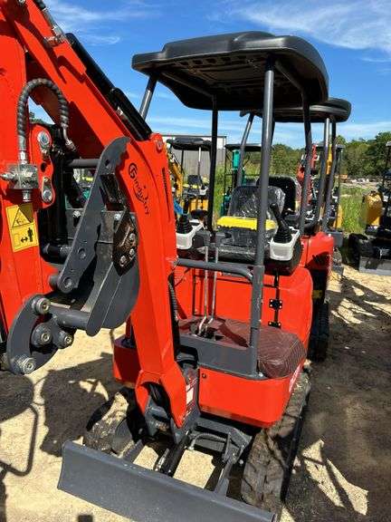 2025 CFG QK20R Mini Excavator - RATO 23HP image