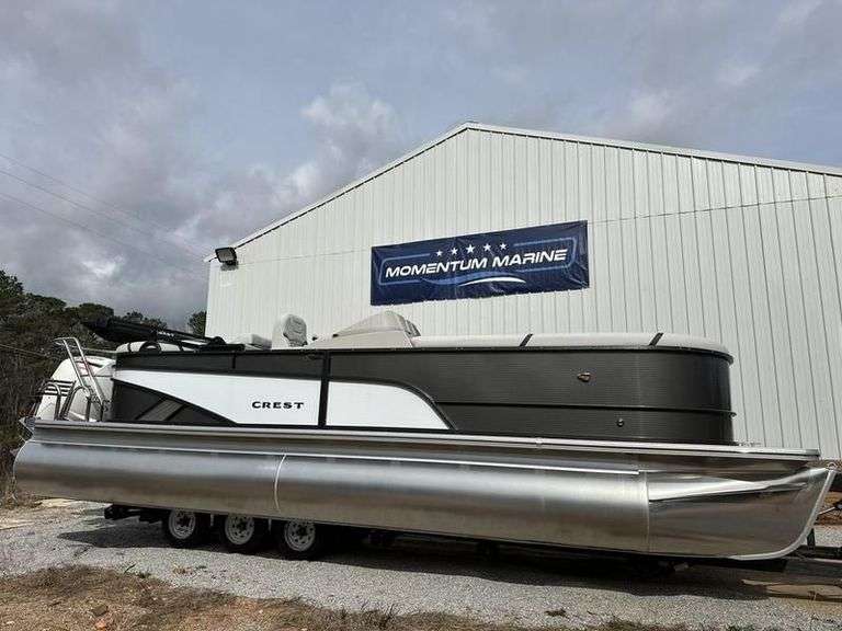 2024 Crest CLASSIC PLATINUM 240 SLC - 200L FOURSTROKE COLD FUSION WHITE 4.8" 1.85 image