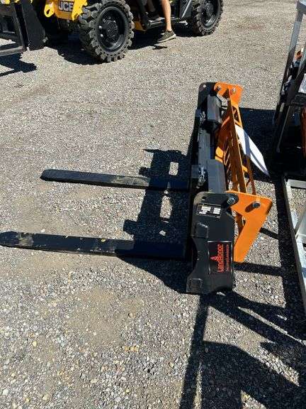 Skid Steer Pallet Fork PF-11-3500G - 4000 lbs Rating 48" Forks image