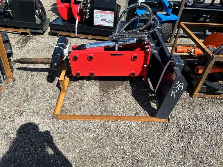 Raytree Skidsteer  Hydraulic Hammer image
