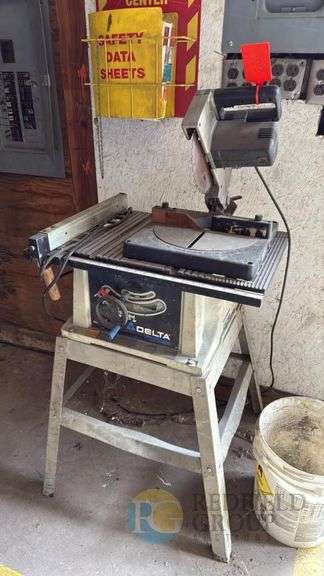 Black & Decker 8 1/4" Compound Miter Saw on Delta ShopMaster Stand image