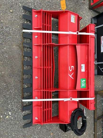 Raytree RMLL60 Power Rake Land Leveler - Carbide Teeth, 680 Ft-lb Torque image