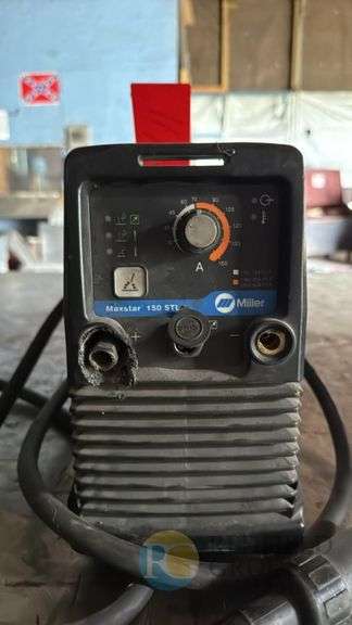 Miller Maxstar 150 STL TIG/Stick Welder, 115/230 VAC Input, 150 A Output image