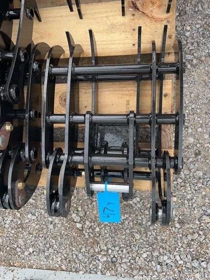 2025 YOUERT U12 Wood Grabber - Hydraulic Grapple for Material Handling image