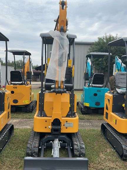 2025 YOUERT YOU-12 Crawler Excavator - 25HP Quanchai Engine, Water Cooled image