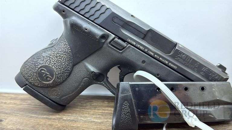 Smith & Wesson M&P40 Pistol .40 S&W image