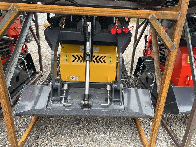 2025 YOUERT YOU-380 Mini Skid Steer Loader - 27HP Gasoline Engine image