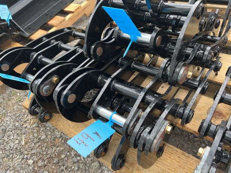 2025 YOUERT U12 Wood Grabber - Hydraulic Grapple for Material Handling image