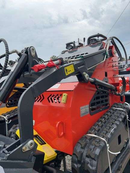 2025 YOUERT YOU-380 Mini Skid Steer Loader - 27HP Gasoline Engine image