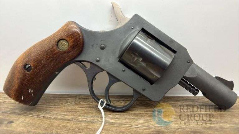Harrington & Richardson R73 Revolver 32 MAG - Serial: NG005713 image
