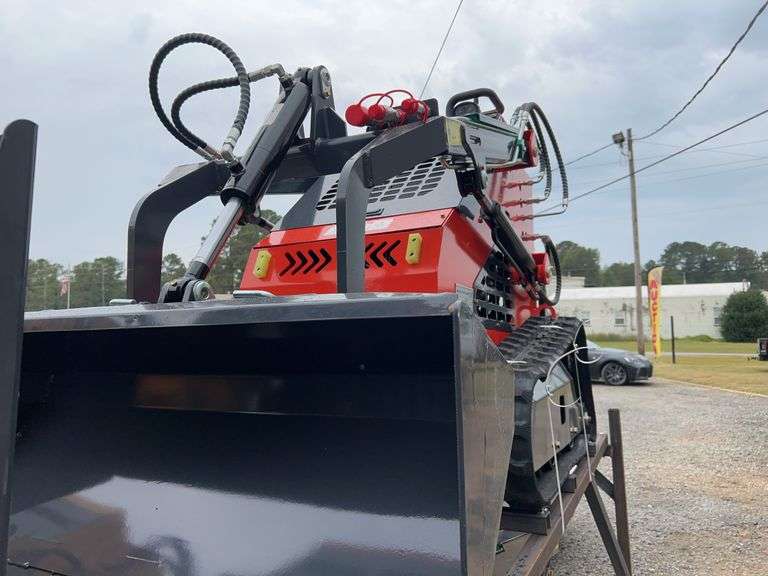 2025 YOUERT YOU-380 Mini Skid Steer Loader - 27HP Gasoline Engine image