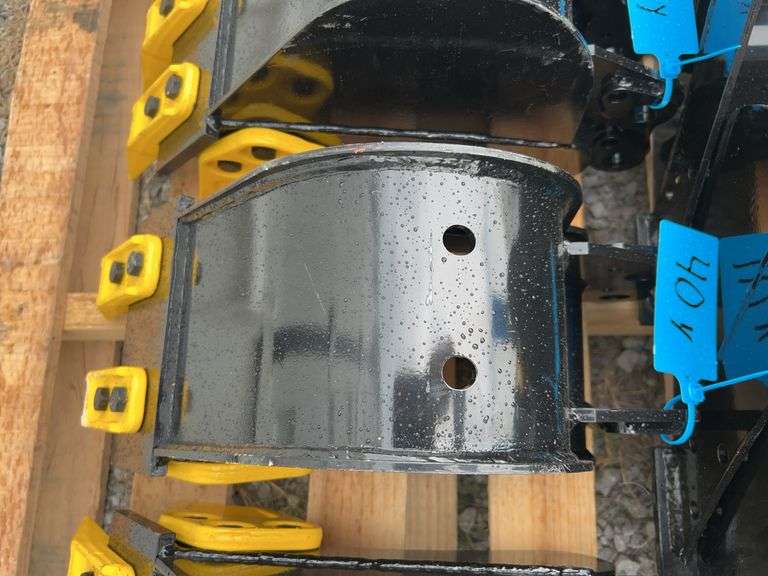 2025 YOUERT U12-20 Bucket - Standard Excavator Digging Attachment image