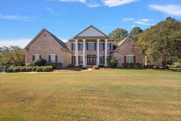 Real Estate at 865 John Borden Drive, Grenada, MS image